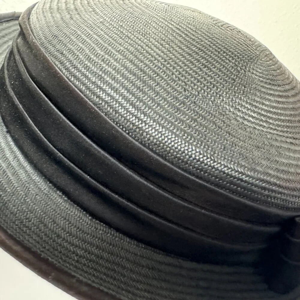 Vintage 50-60s Jan Leslie Elegant Small Hat Black Straw Satin Bow Size 22 1/2
